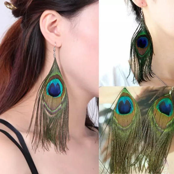 Jewelry - 🦋HOST PICK* Peacock Feather Earrings